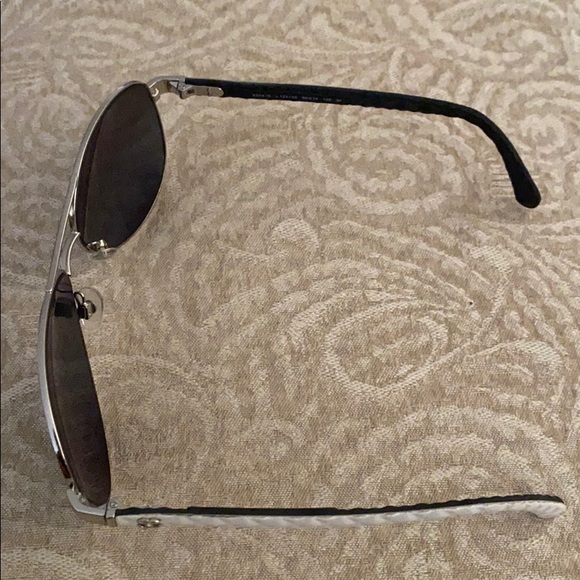 COPY - Chanel white and silver sunglasses - Picture 4 of 5